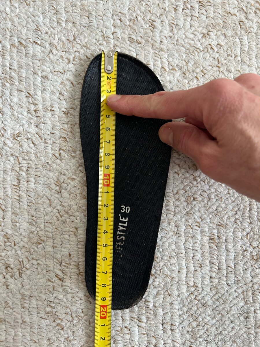 Blifestyle celoročne topánky v. 30 - 4