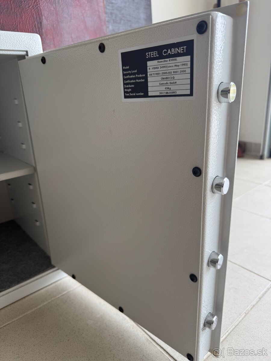 Nabytkovy Trezor Bezpečnostná skriňa - 4