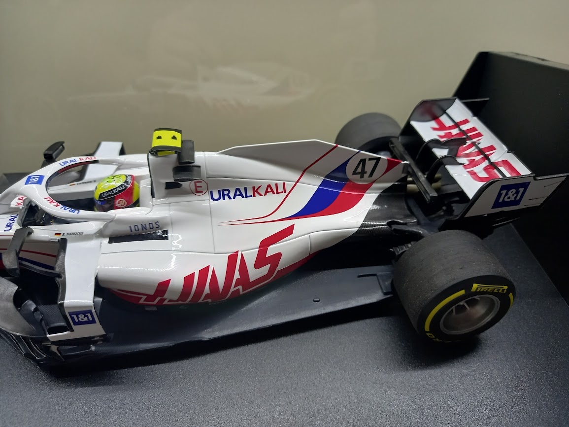 F1 URALKALI HAAS VF-21 GP BAHRAIN 2021 MICK SCHUMACHER 1:18 - 4