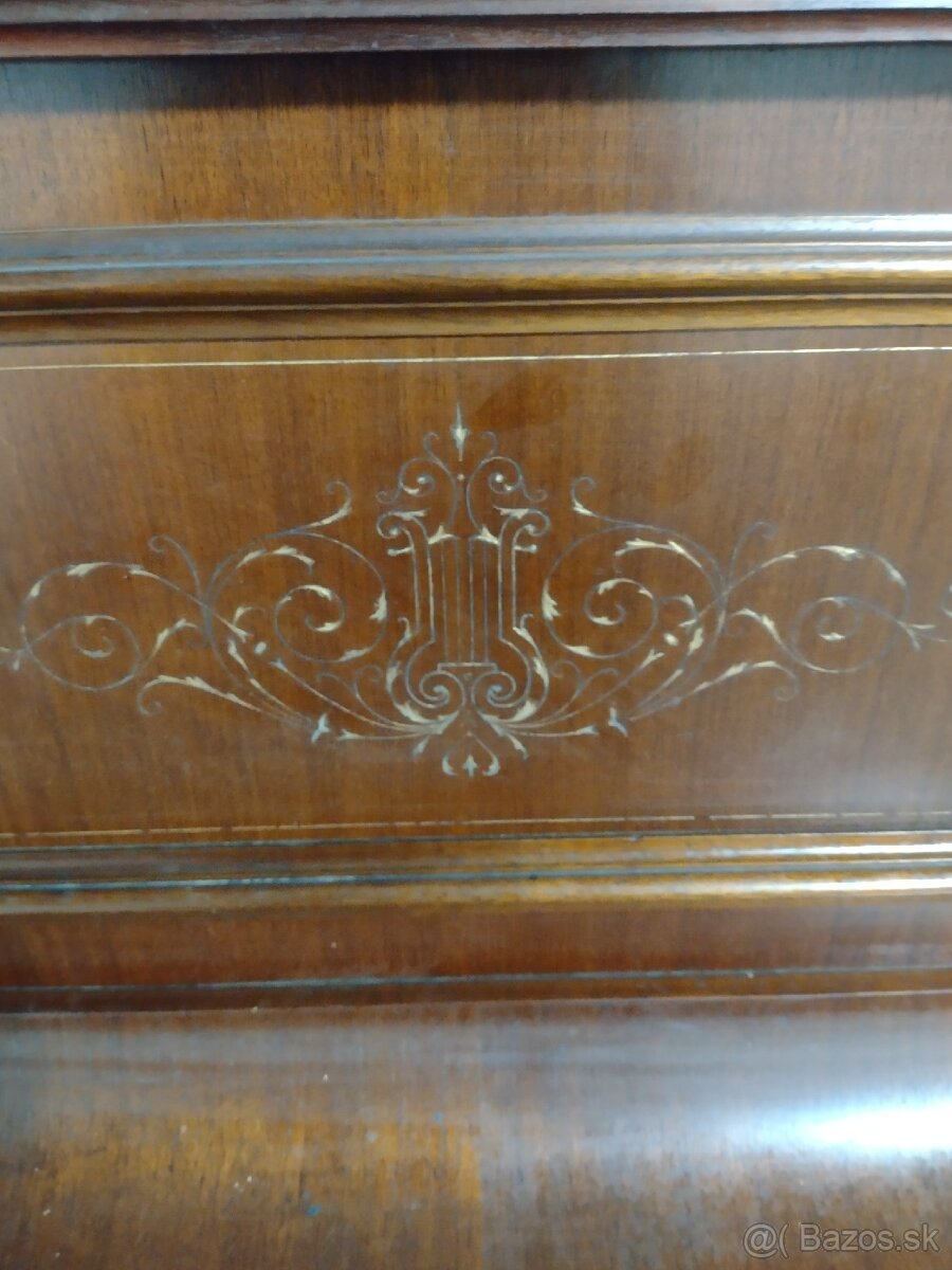 Starožitný klavír - 4