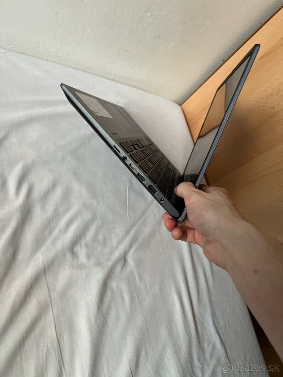 ASUS VivoBook 15 2022 Notebook - 4