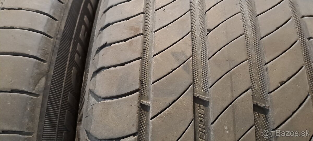 Predám 4ks jazdené letné 205/55r17-91V Michelin - 4