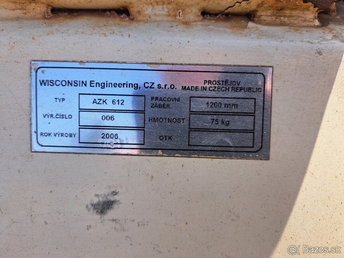 Zametacia kefa metla pre malotraktor - 4