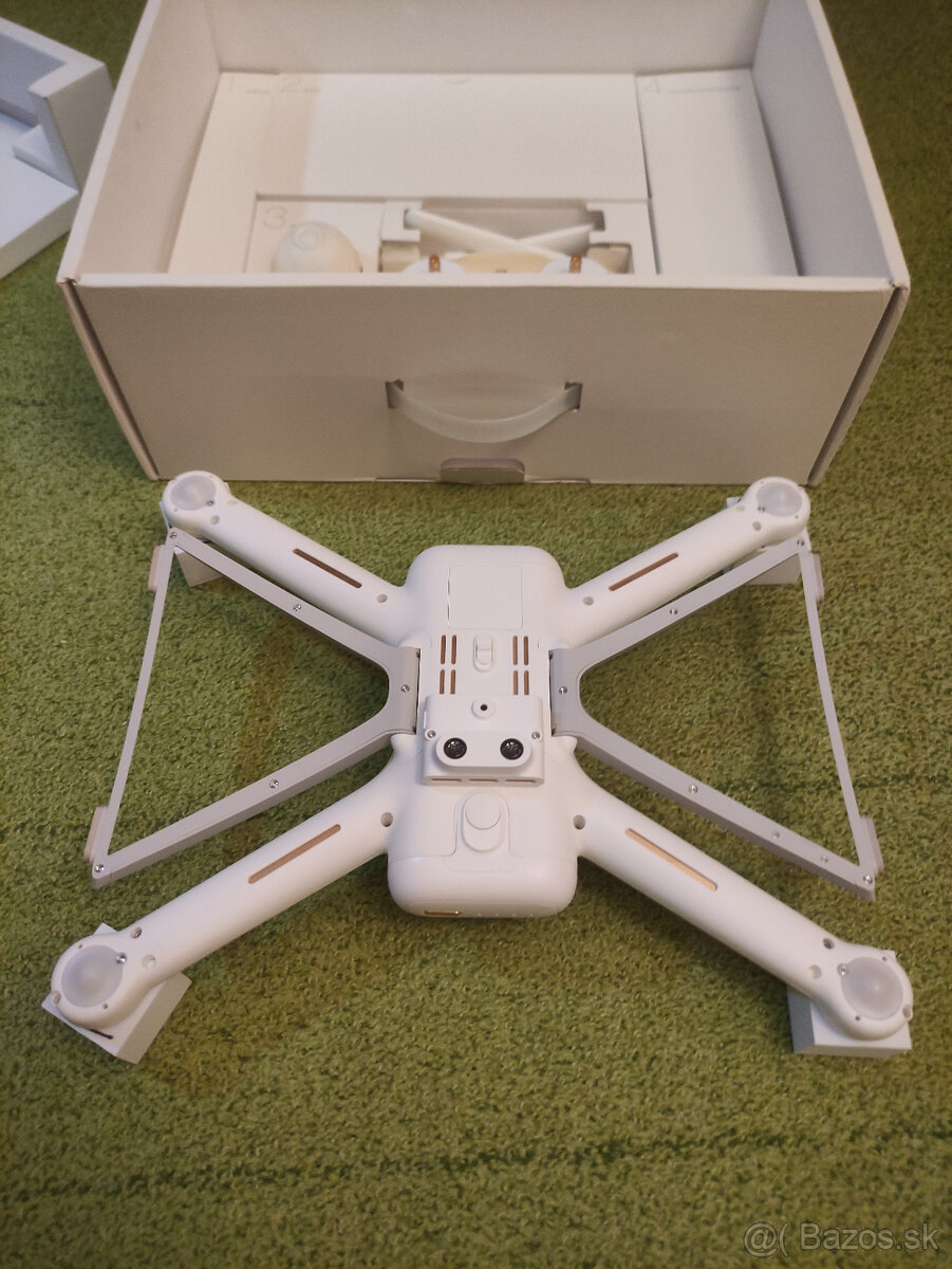 TOP stav dron Xiaomi Mi Drone 4K - 4