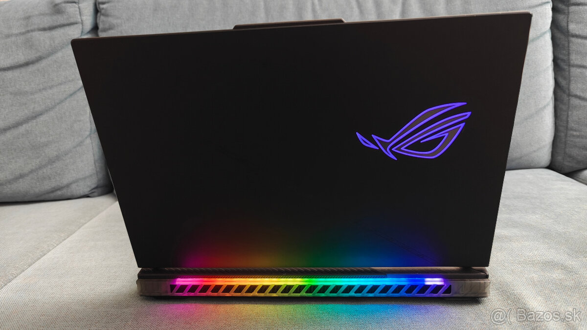 Predám herný notebook ASUS ROG Strix SCAR 16 G634JZ - 4