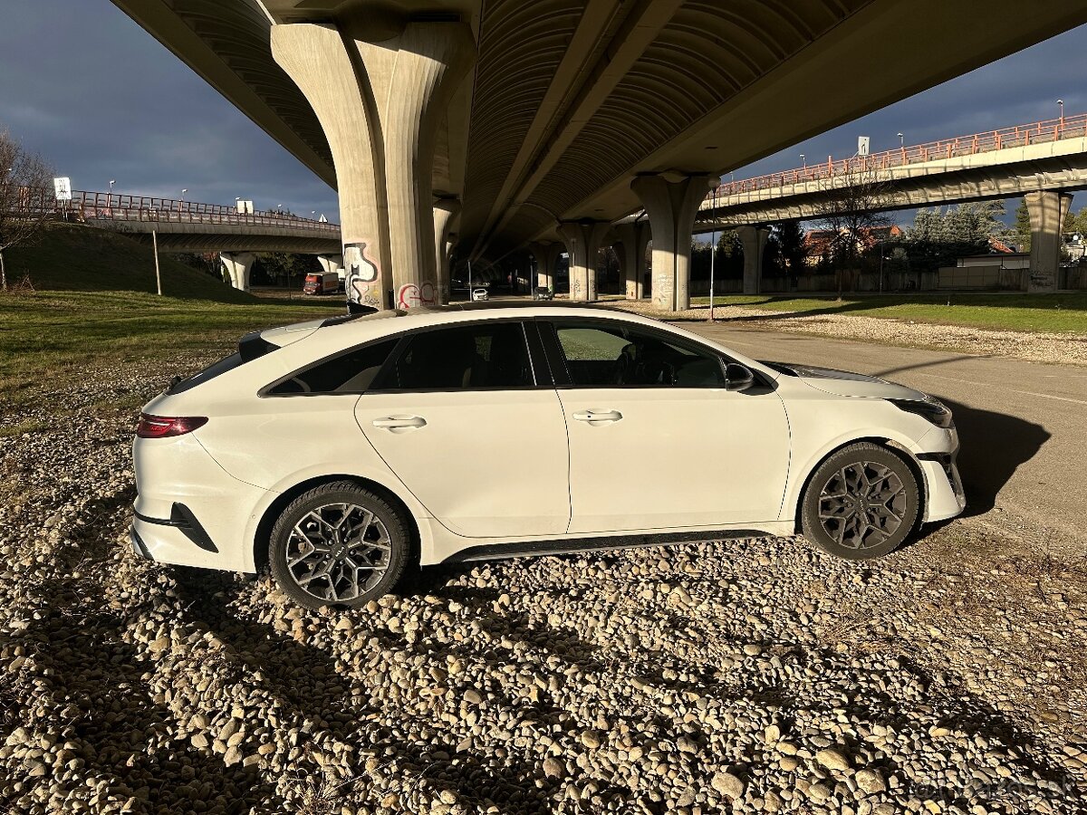 KIA PROCEED 1,5 TGDi - 4