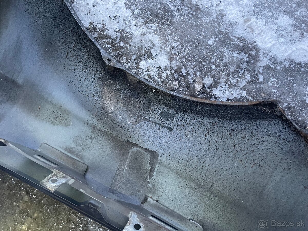 Golf 5 predné blatníky/Predna kapota - 4