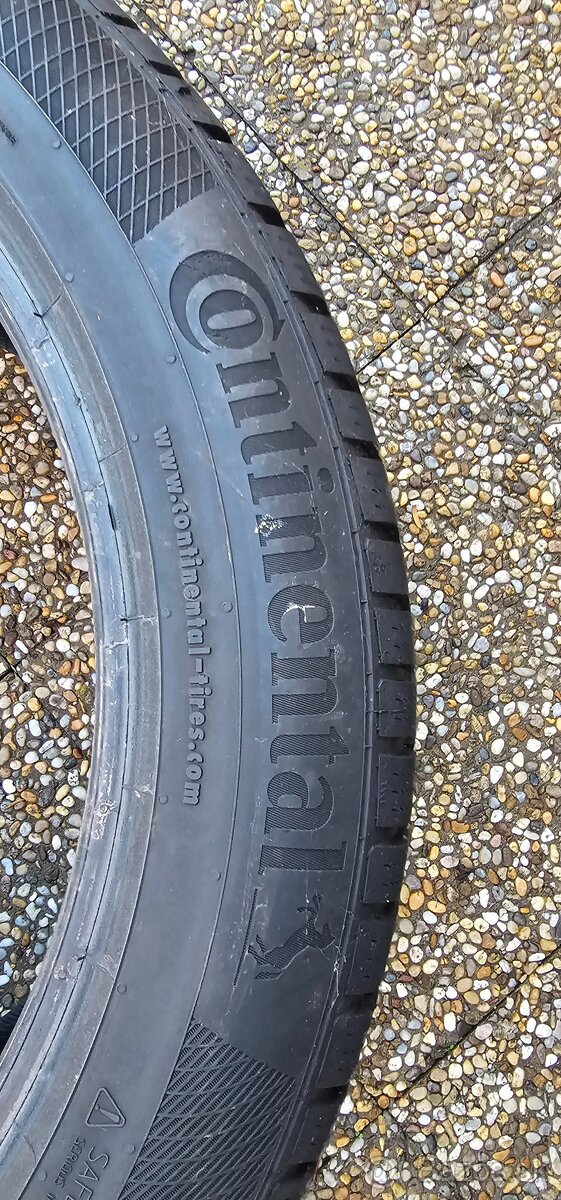 Zimna pneu, 315/40 R21 - 4