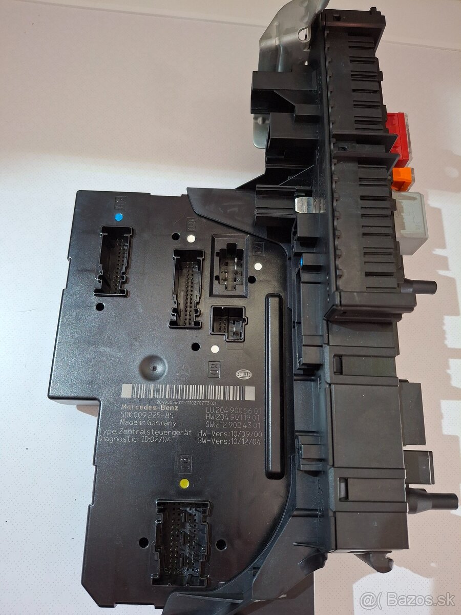 Predám poisťovací modul W204 C180d - 4