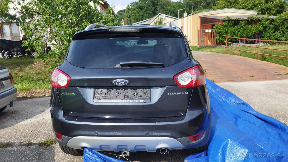FORD KUGA, havarovaný