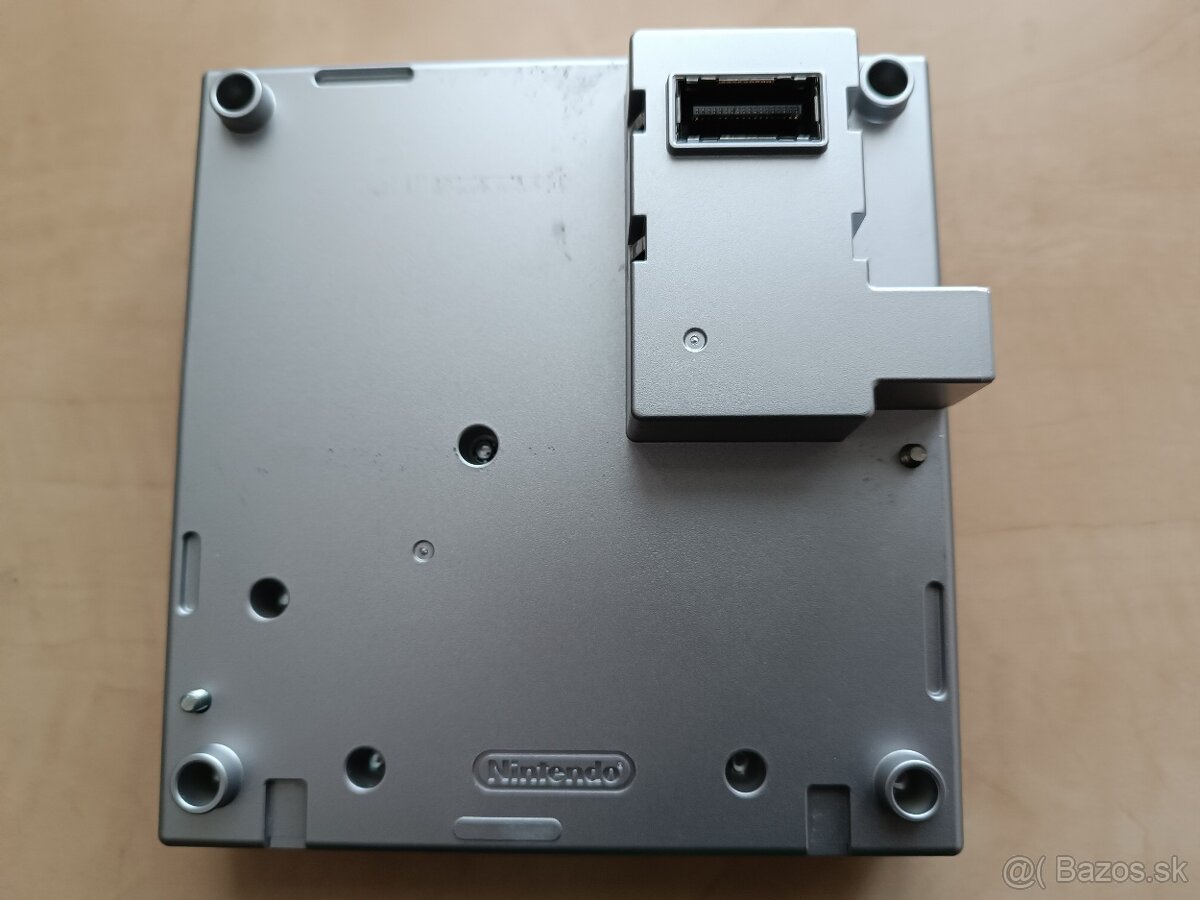 Nintendo GameCube + Game Boy Player - 4