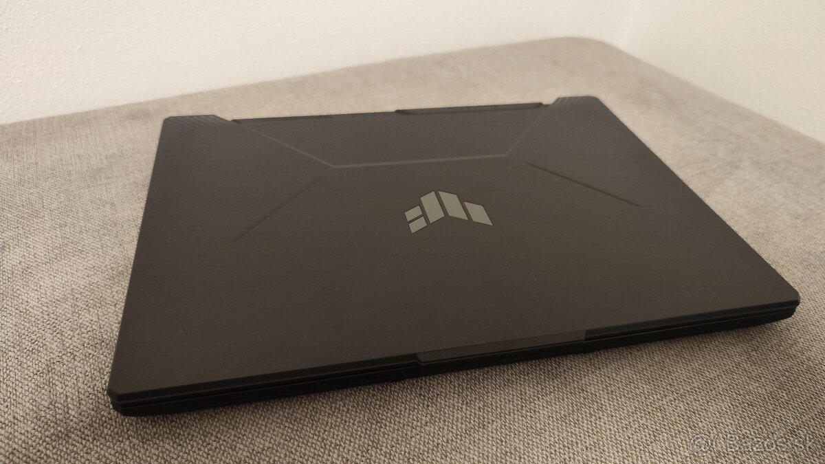 Asus TUF F15 - 4