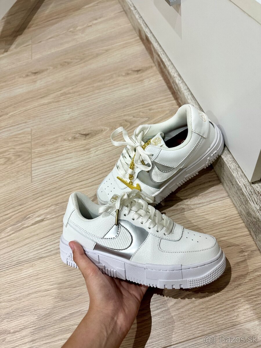 Nike Air Force - 4