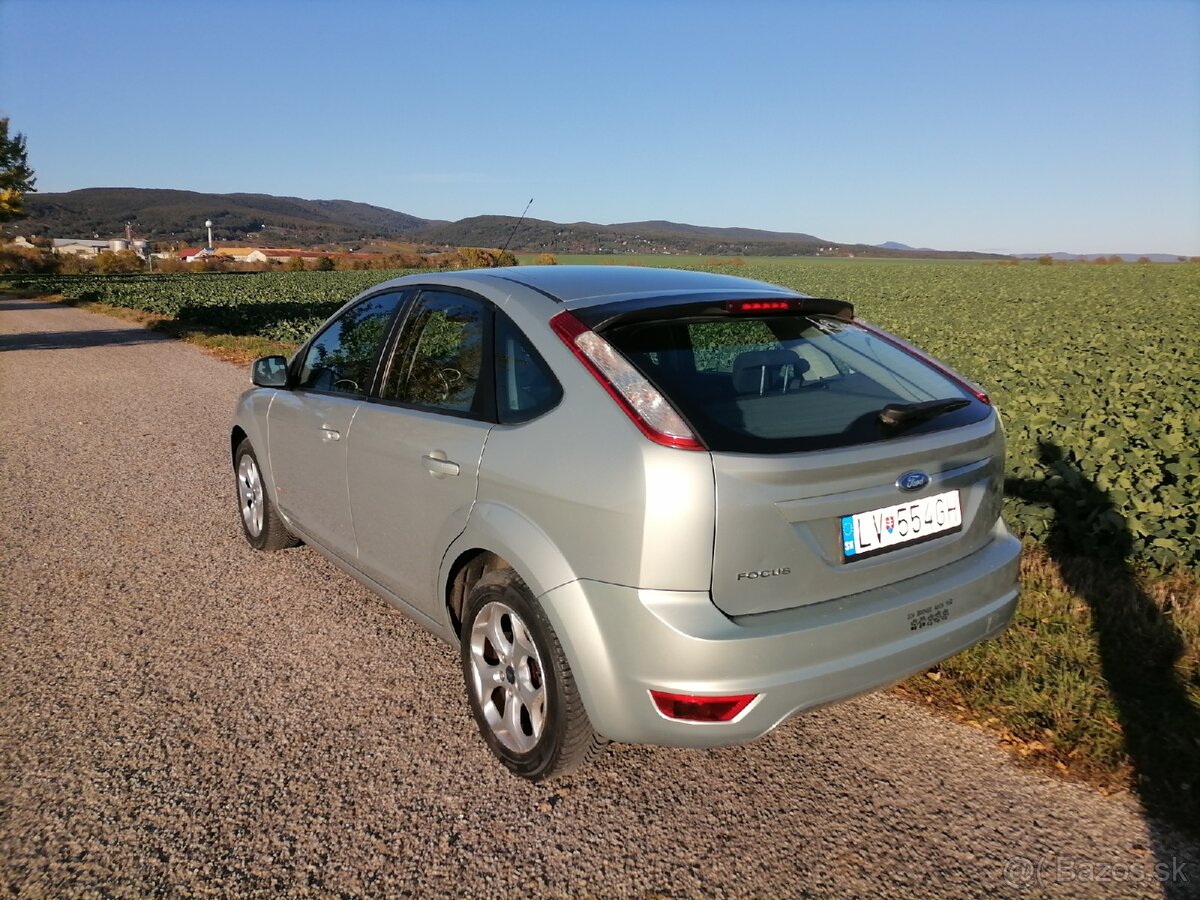 Ford Focus, benzín - 4