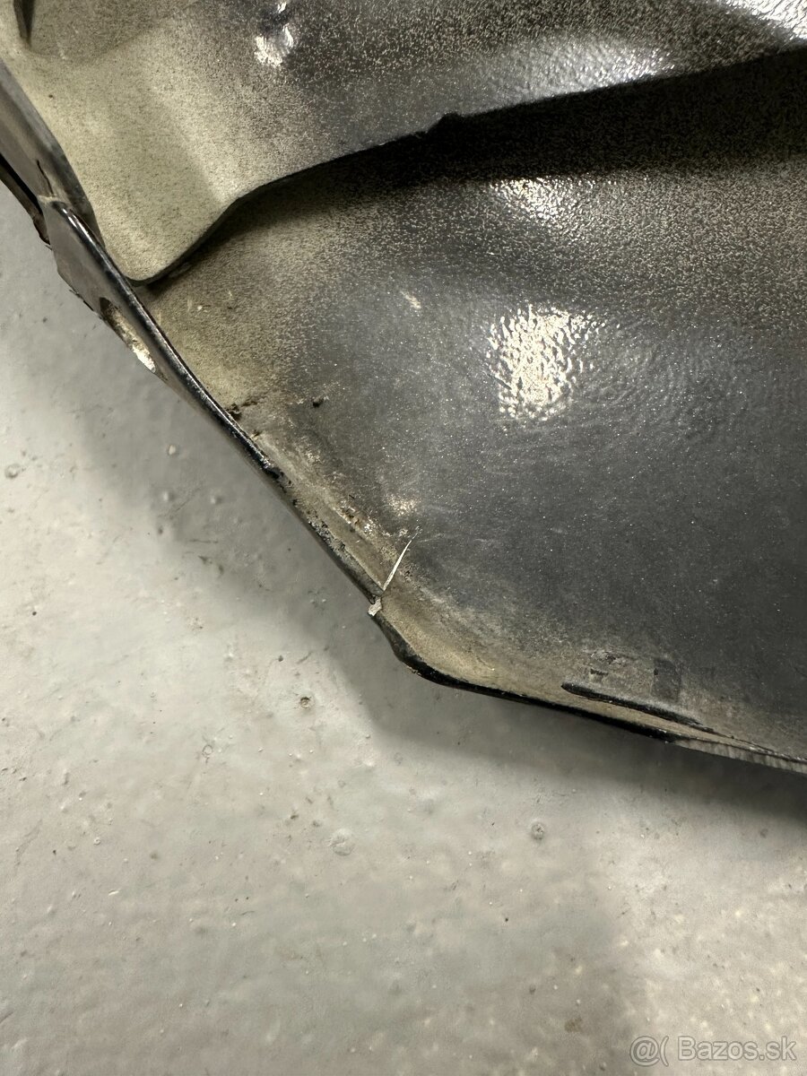 Blatník pravý Jaguar XE 2019 - 4