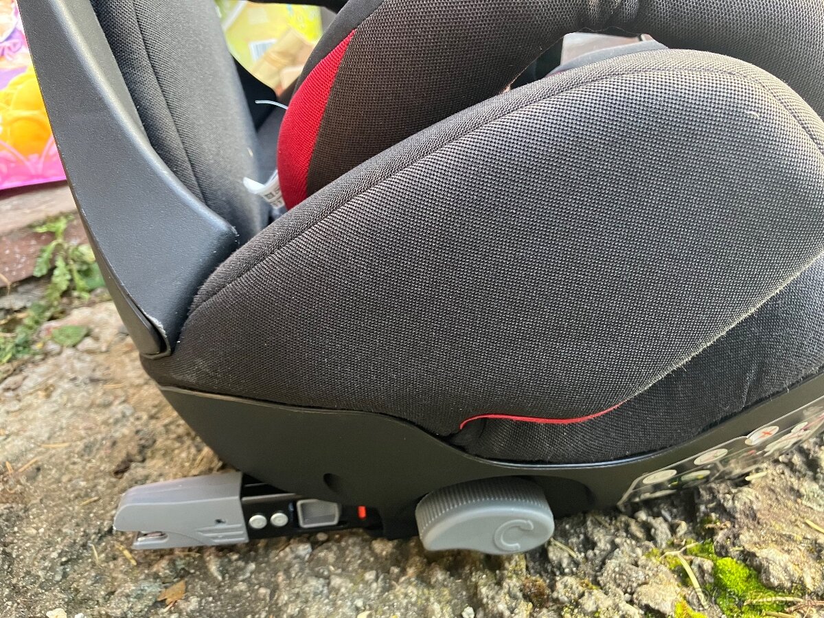 ISOFIX podsedák touragoo - 4