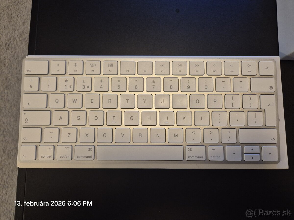 Apple Magic Keyboard + Magic Mouse 2 - 4