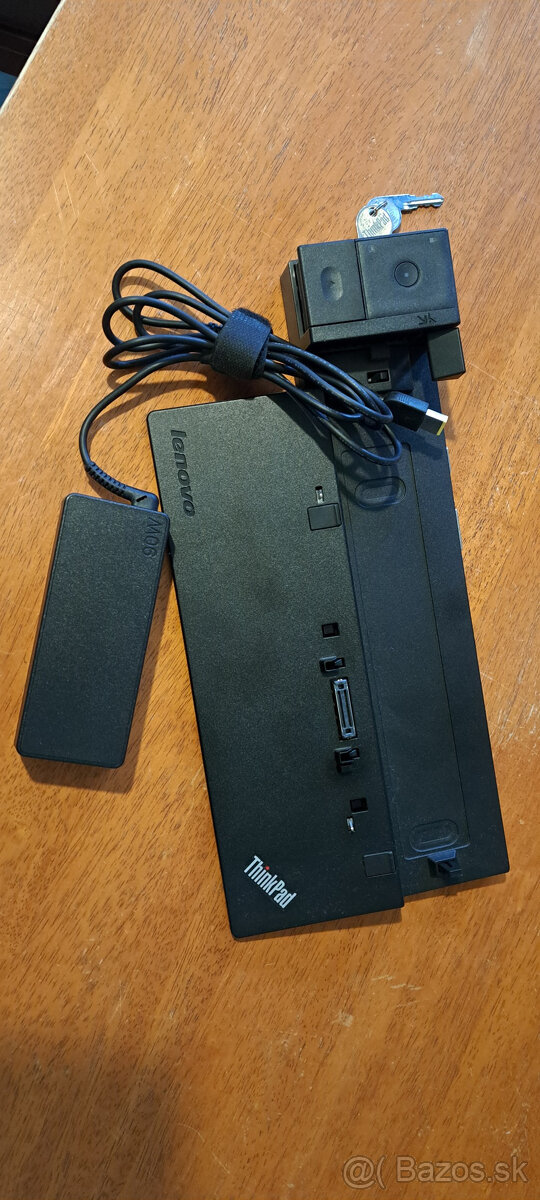 Lenovo ThinkPad Pro Dock (40A1) s originálnym adaptérom - 4