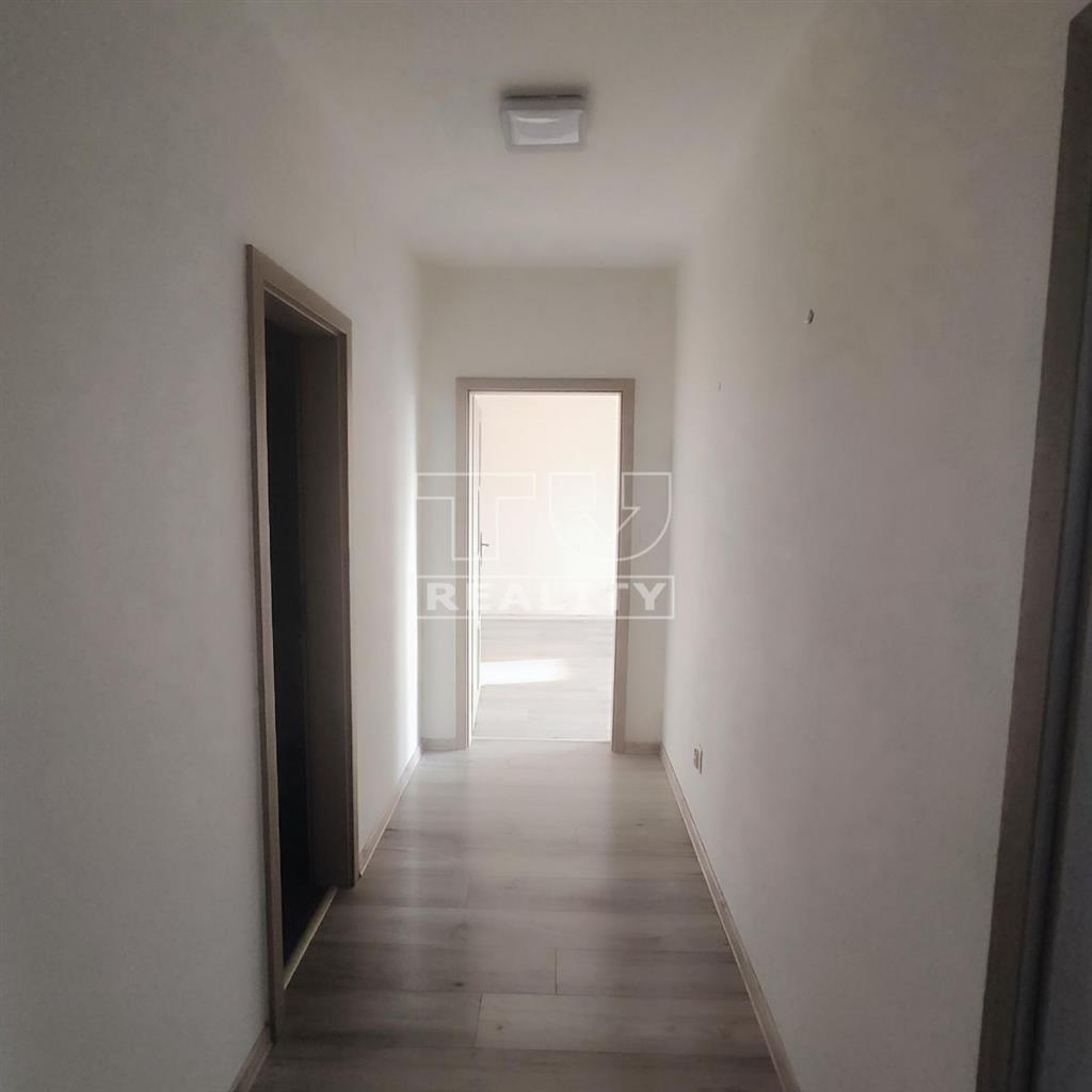 SLNEČNÝ 2i BYT NA SIHOTI, TRENČÍN - 4