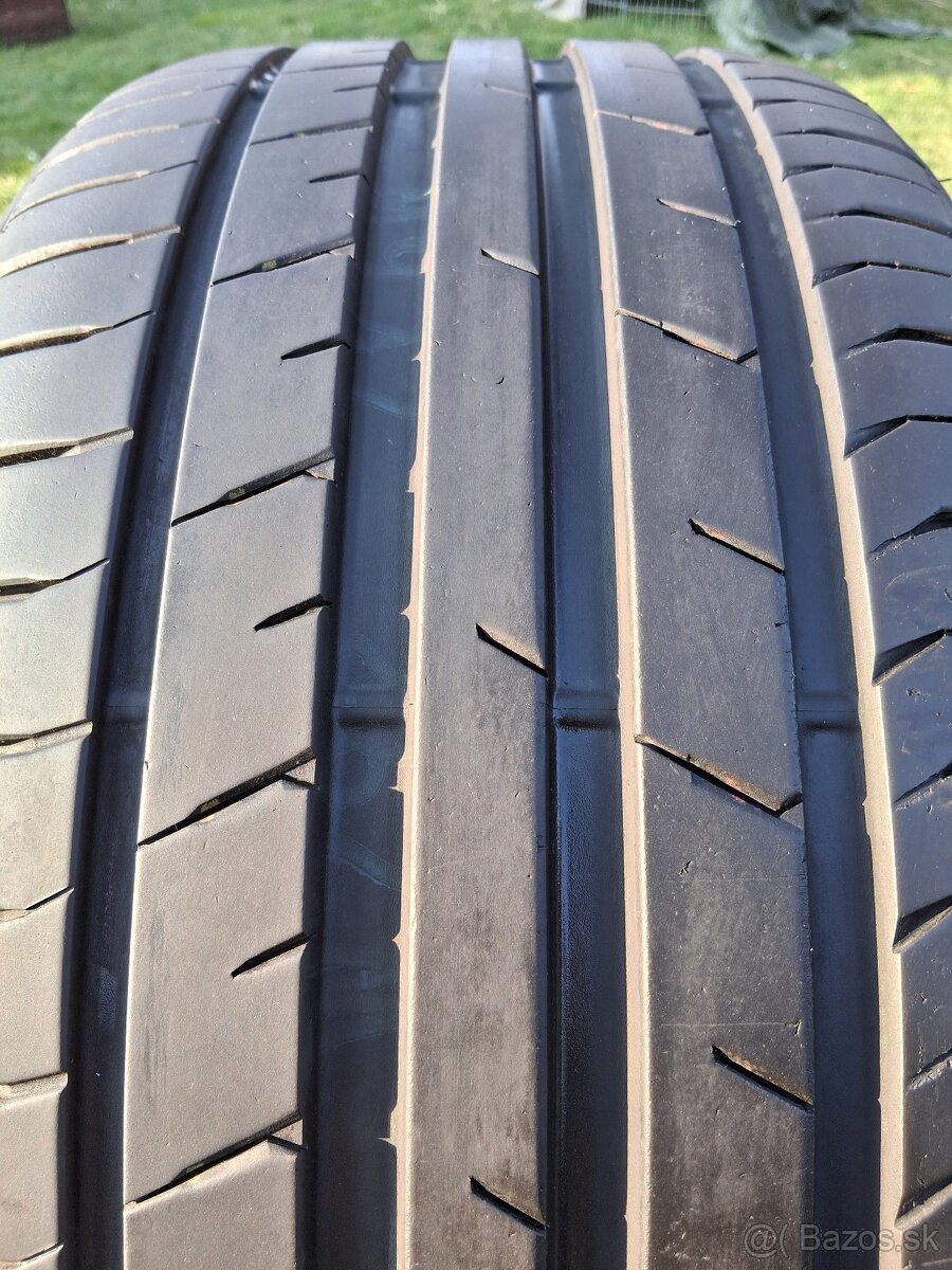 235/30 r20 letne pneumatiky - 4