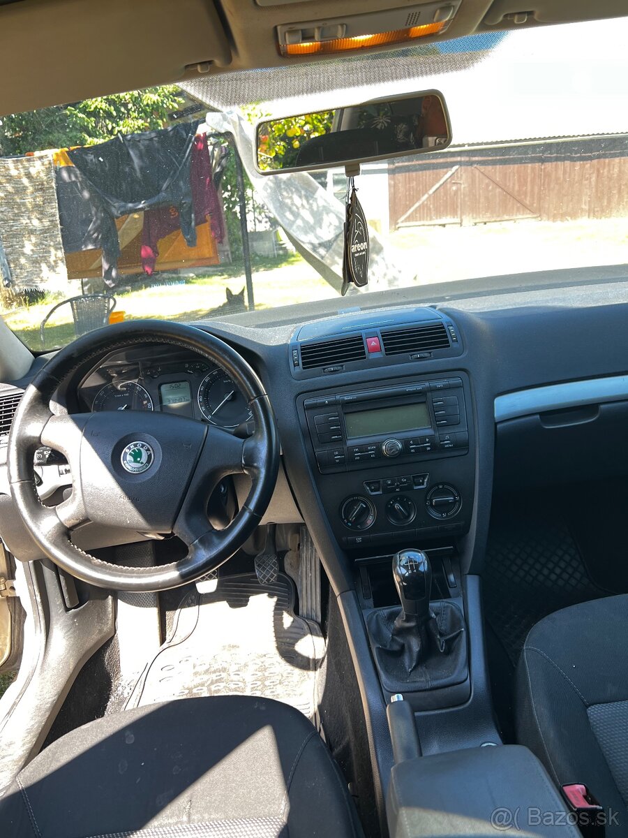 Škoda octavia 2 combi nahradne diely - 4
