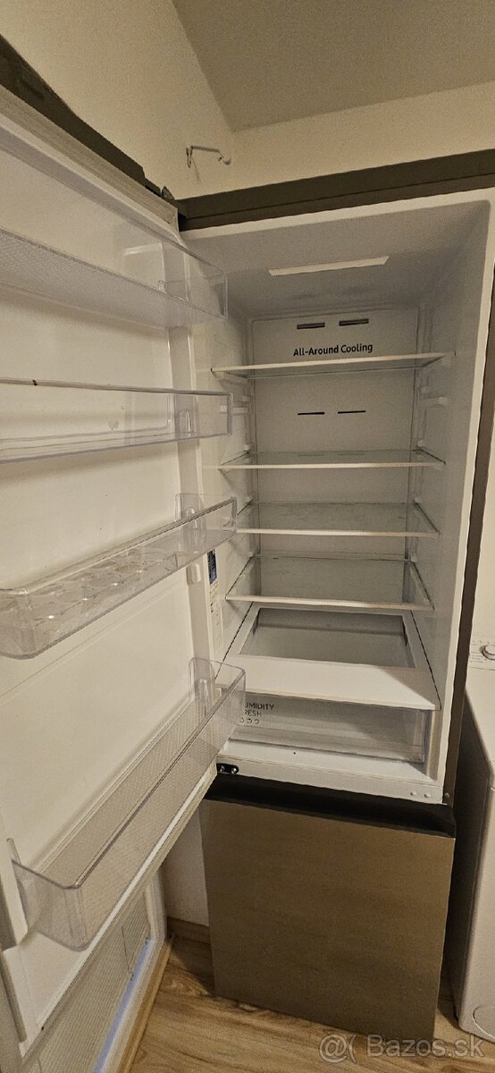Predám kombinovanú chladničku Samsung RB38T600DSA - 4