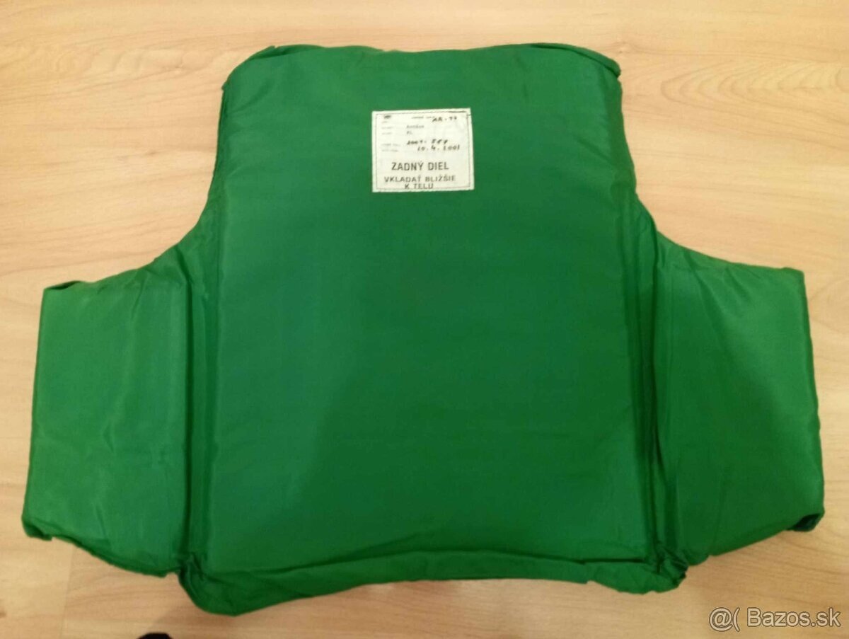 Nepriestrelná vesta - 4