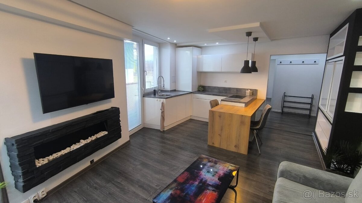 NOVÝ MARTIN - veľmi pekný 3-izb. byt s 2 balkónmi - Martin - 4