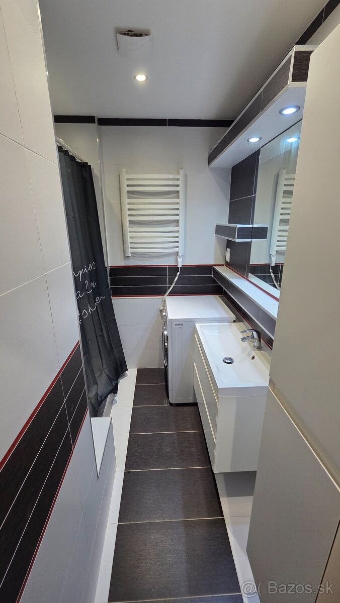 Prenajmem prerobený, zariadený 3 izbový byt vo Zvolene - 4