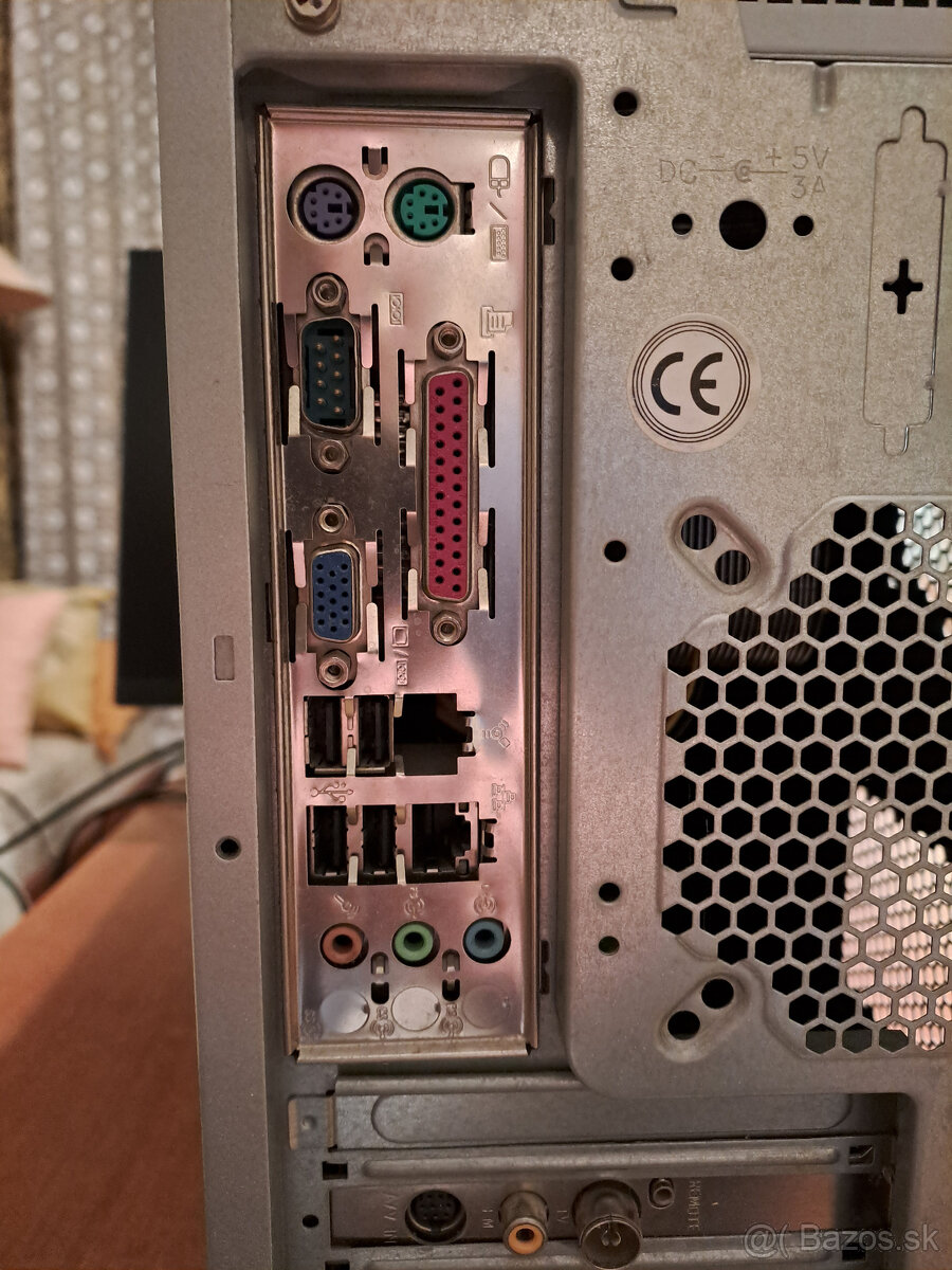 Predám stolový PC v zachovalom stave. - 4