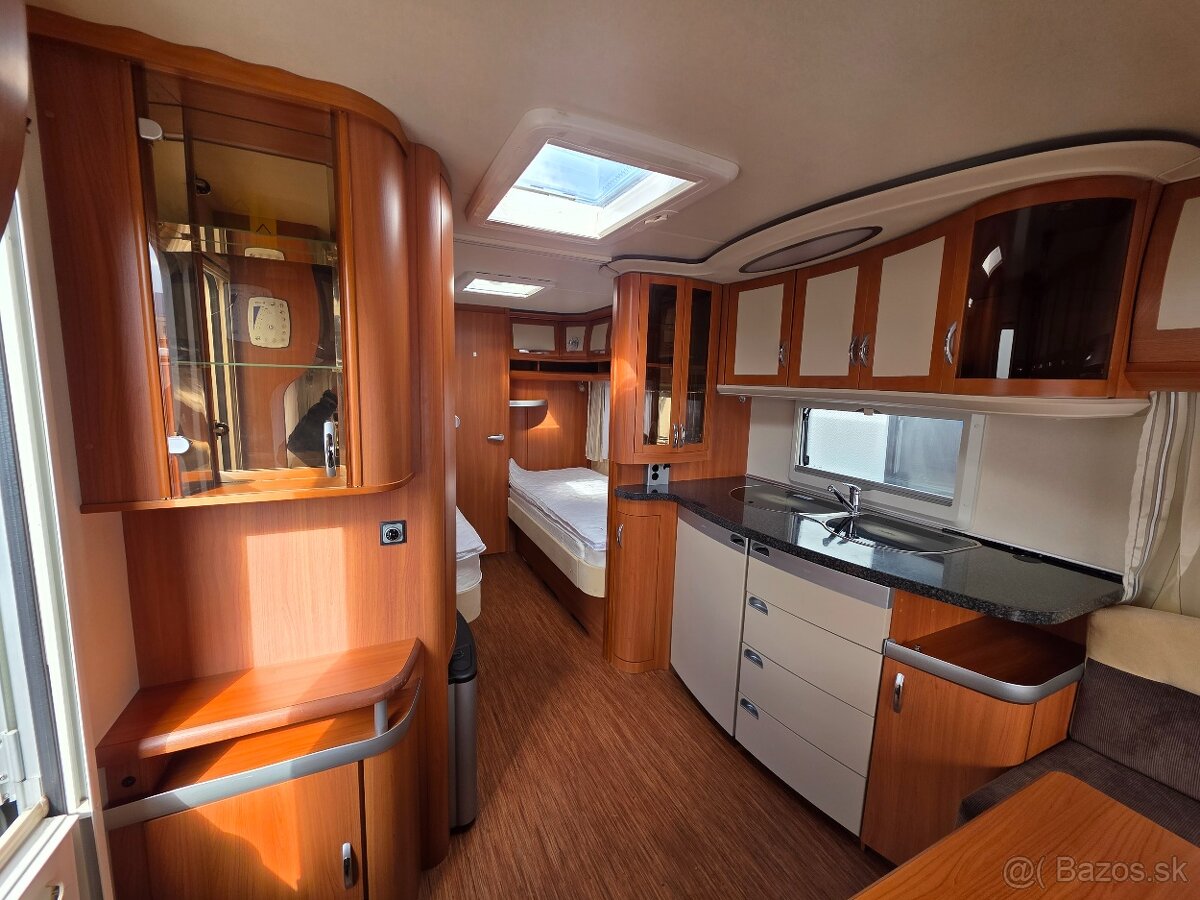 Obytný príves Hobby 560 WLU PRESTIGE - predstan - 4