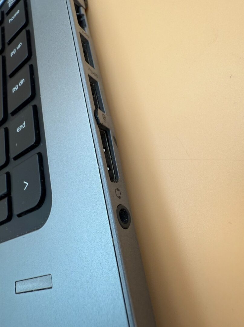 Notebook HP 840 G1 / i5 / 8GB RAM / 256GB SSD / W11 - 4