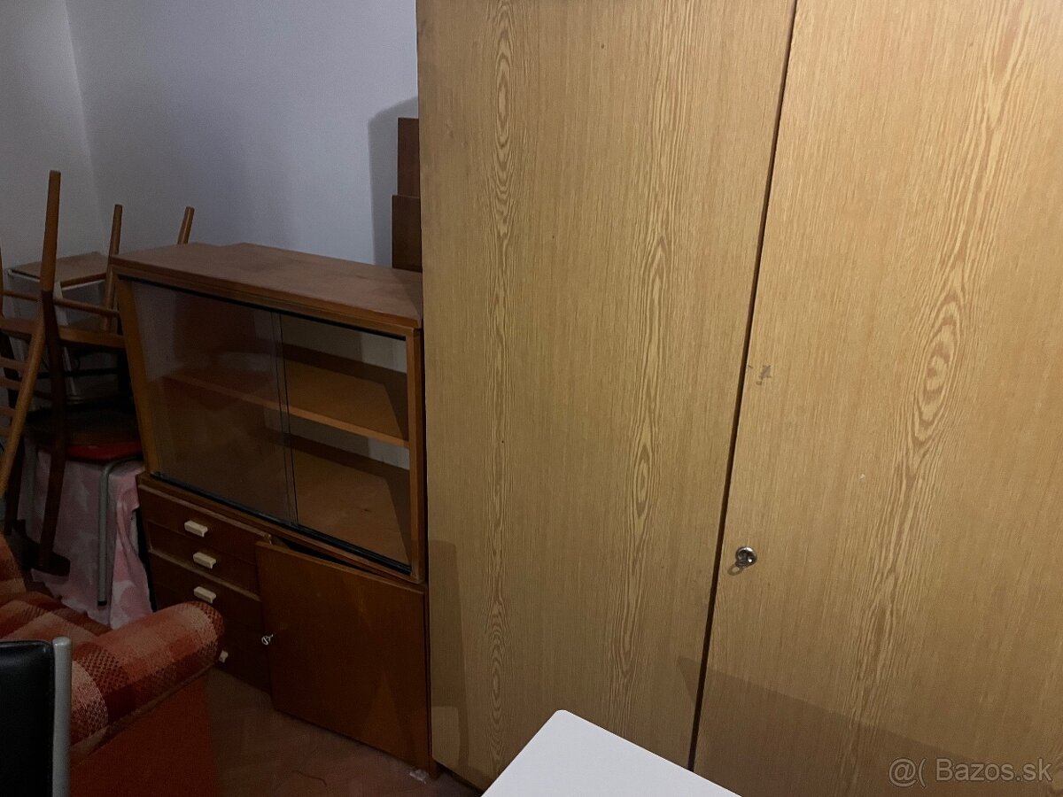 Retro starožitnosti nábytok - 4
