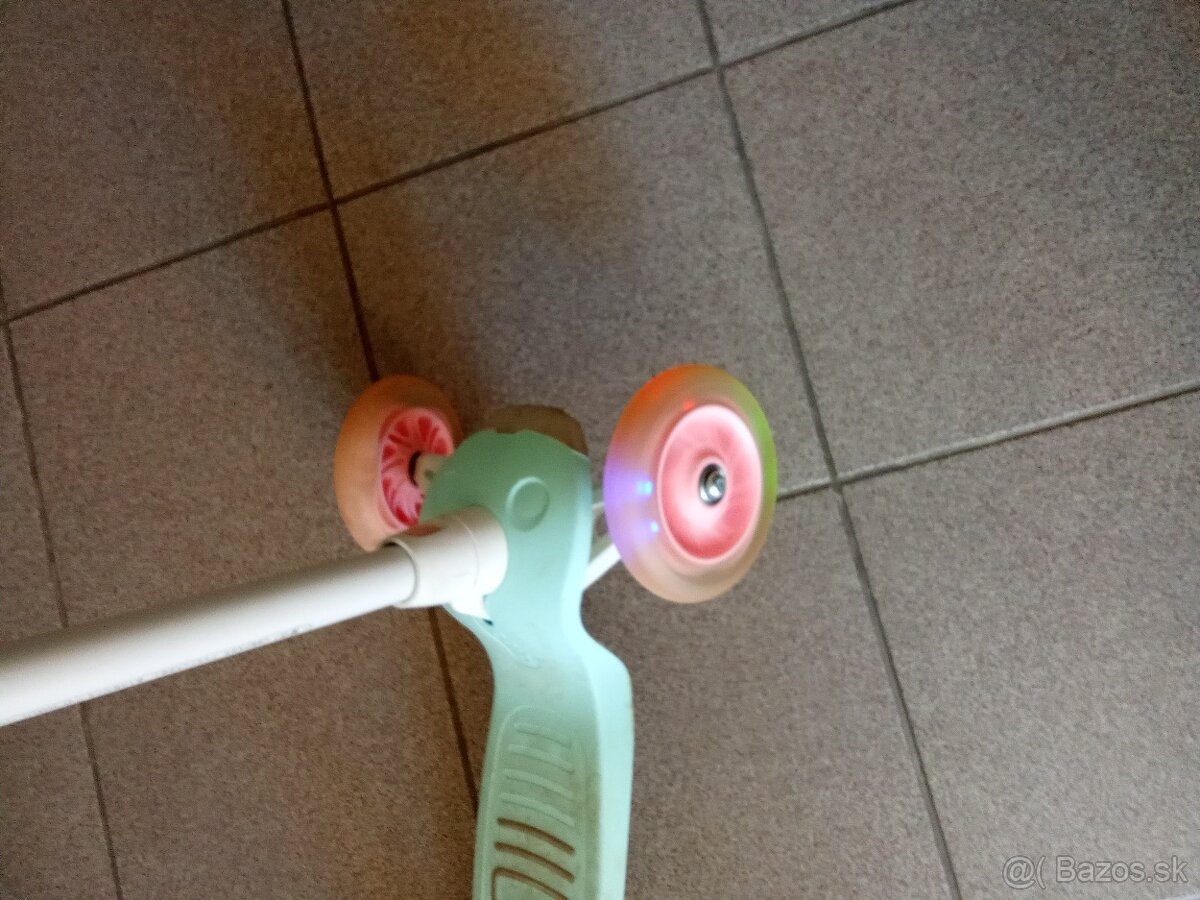 Detska kolobezka OXELO so zvoncekom - 4