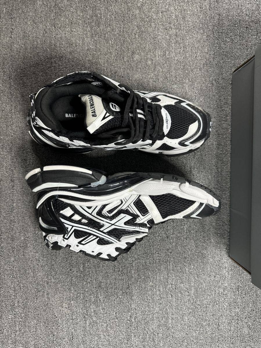 Balenciaga Runner - 4