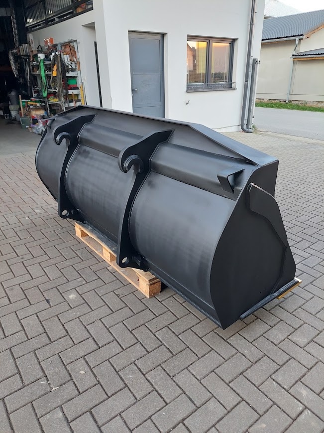 Nakladacia lopata na nakladač šírka 250 cm na sklade - 4