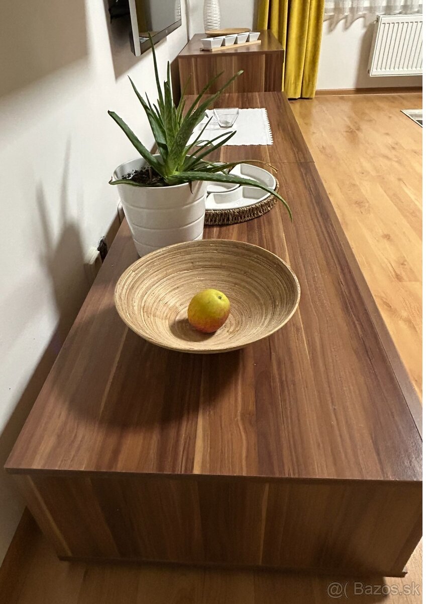 Predám zachovalu obyvaciu stenu - 4