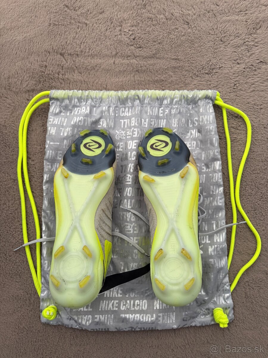 kopačky nike phantom gx - 4