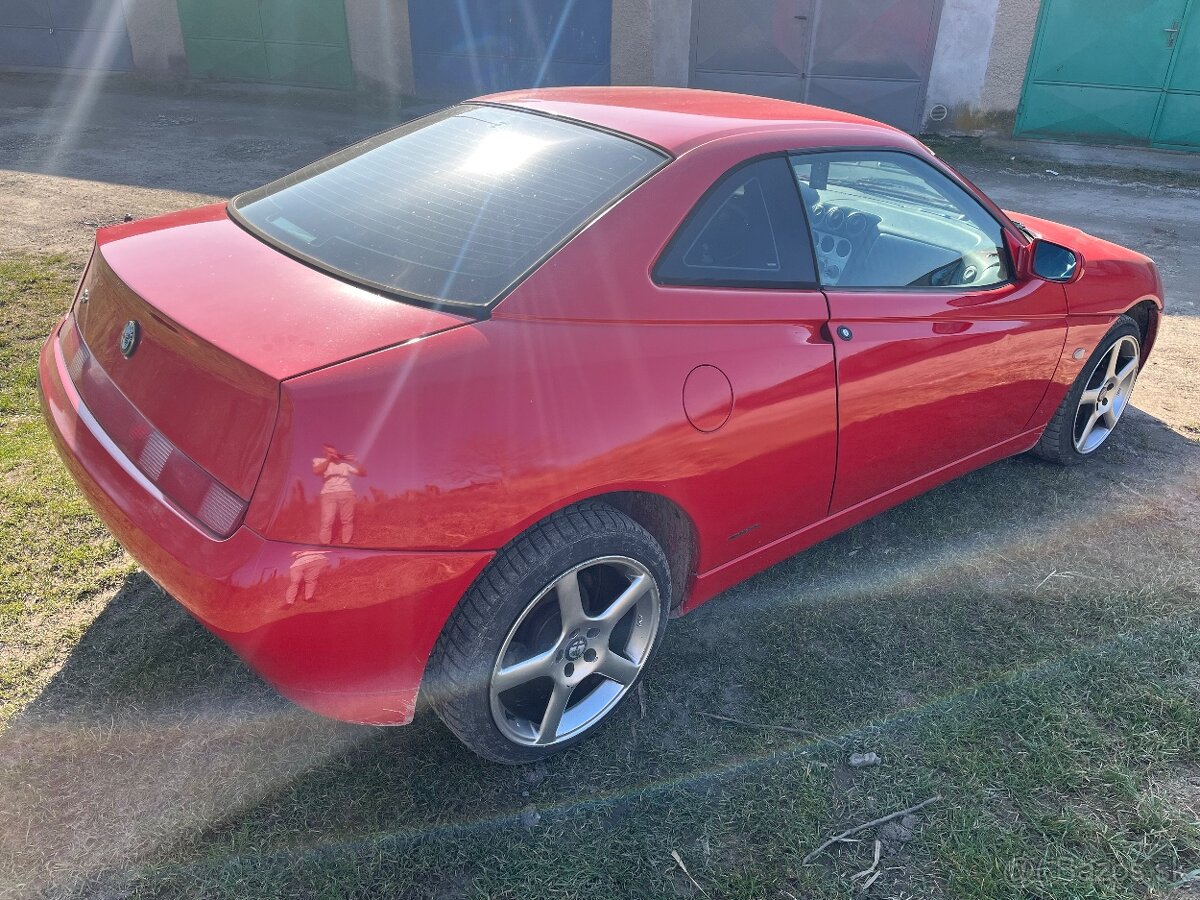 Alfa Romeo GTV 2.0 TwinSpark - 4