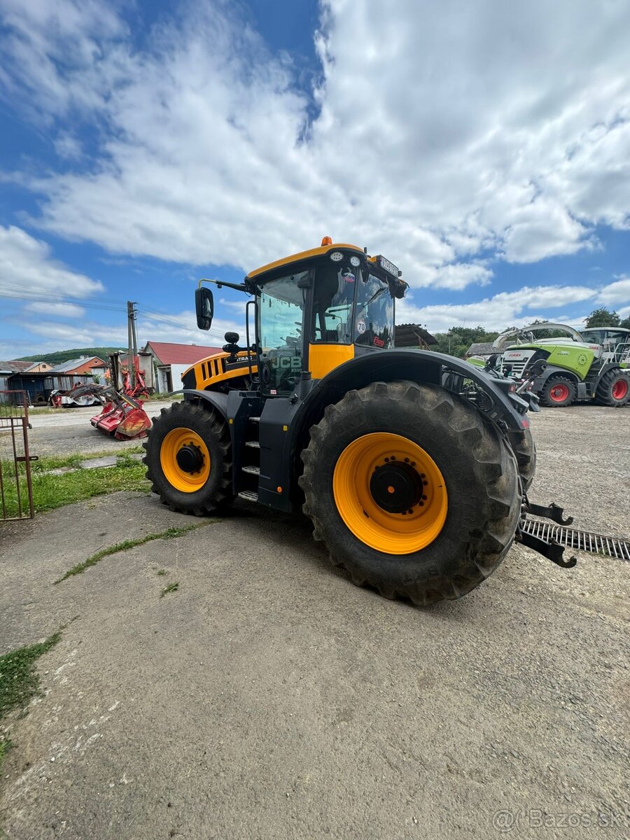 JCB Fastrac 8330 - 4