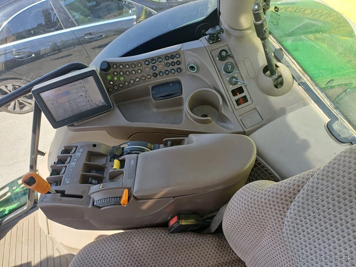 John Deere 6210R - 4