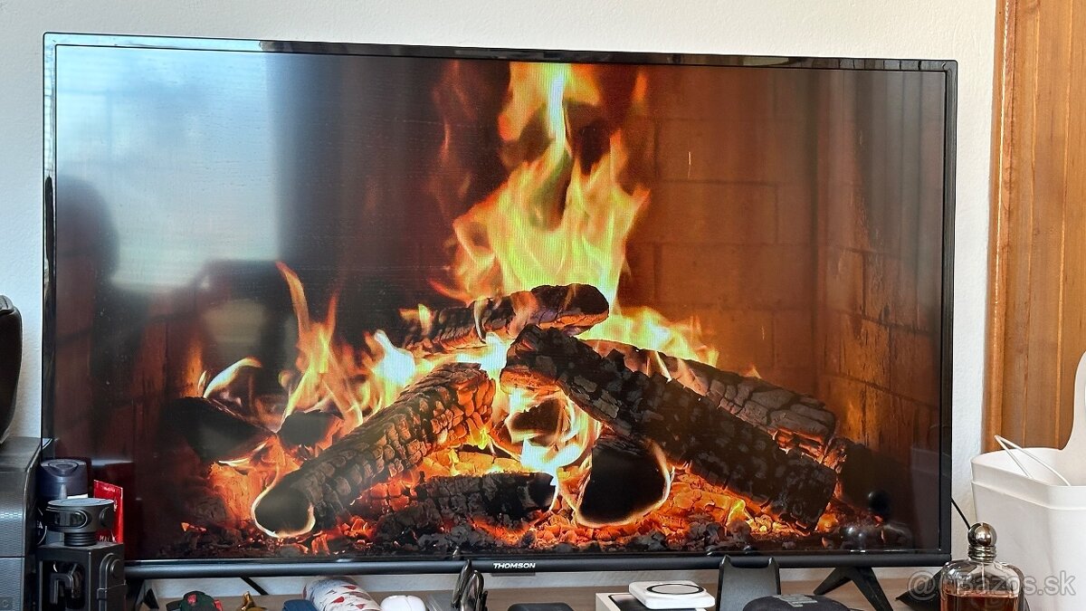 PREDÁM Smart TV THOMSON - 4