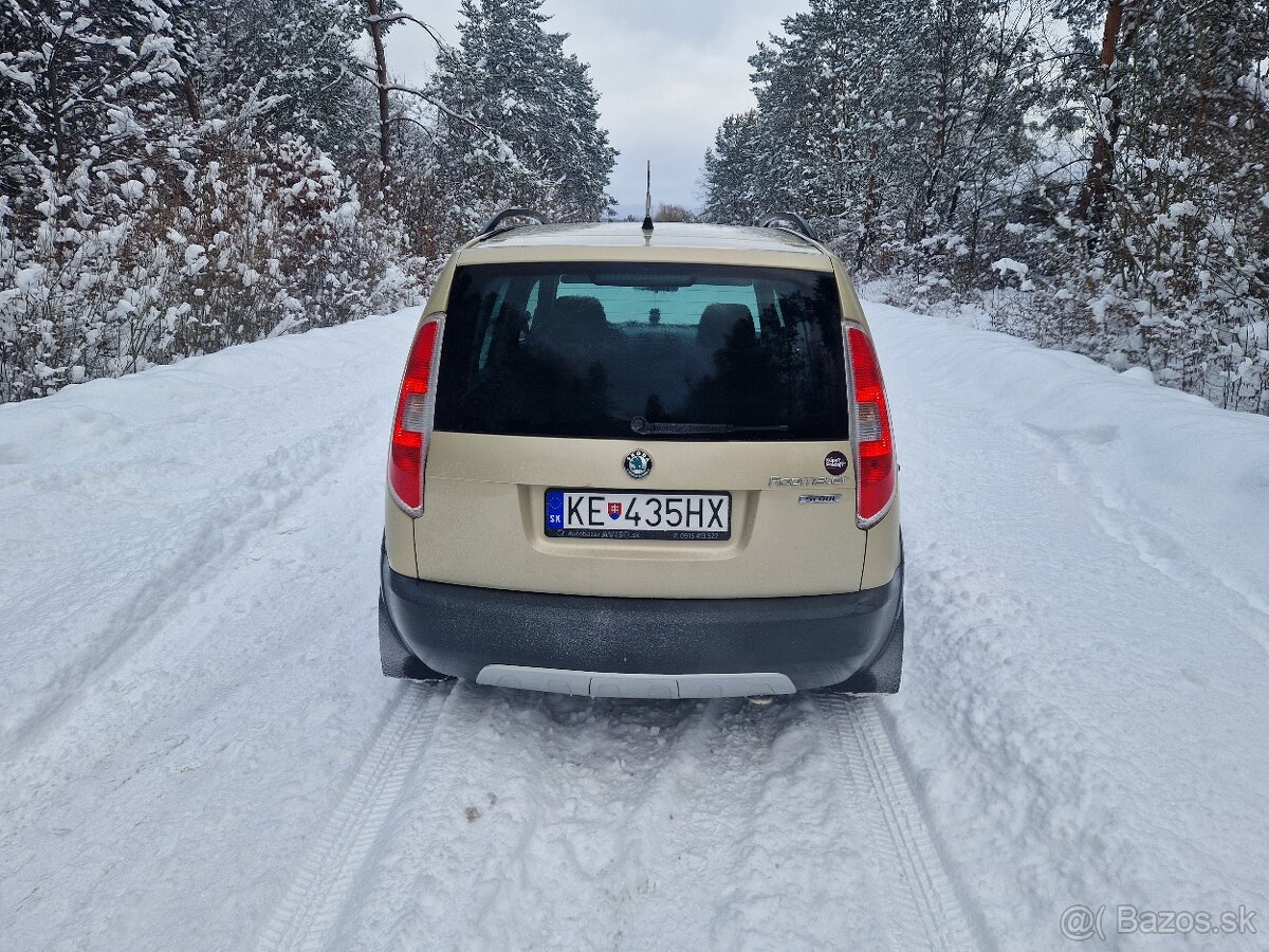 Skoda Roomster Scout 1.2 tsi - 4