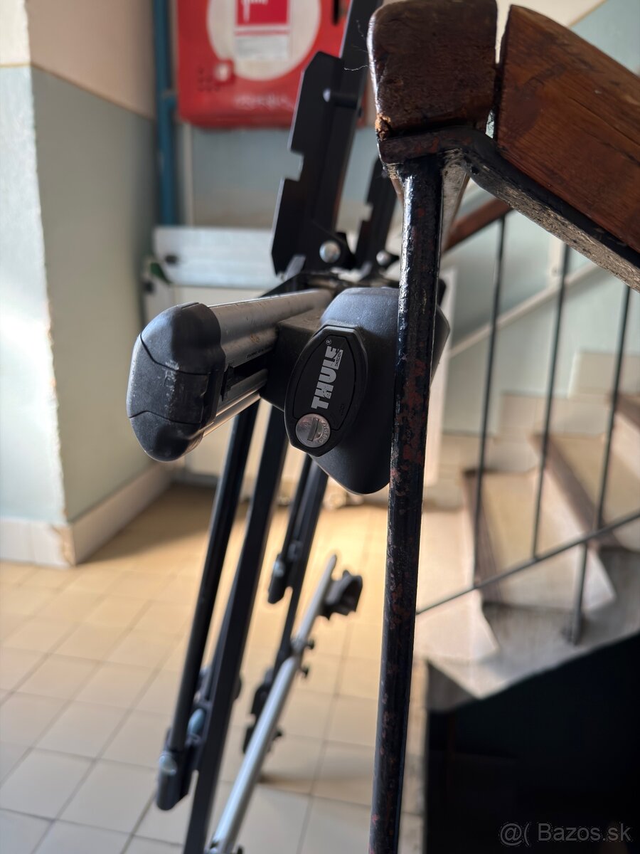 THULE strešný nosič na auto + 2x bicykel - 4