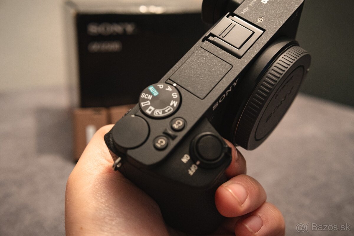 Sony A6500 telo - 4