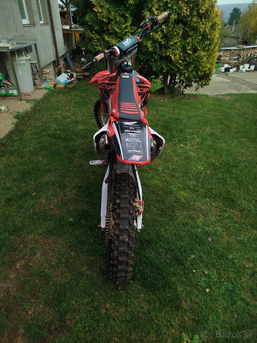 Predam Hondu CRF250r - 4