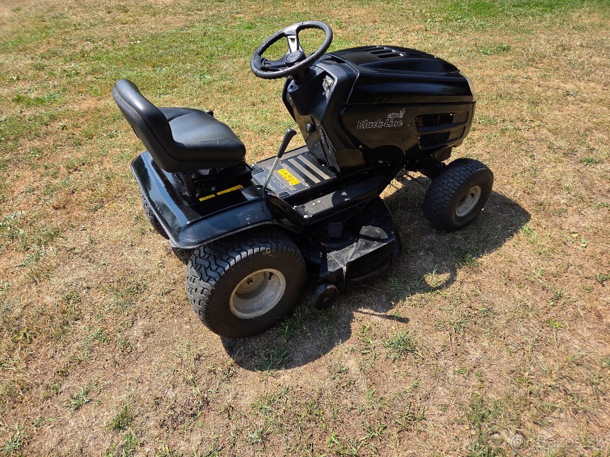 Zahradní traktůrek MTD B 125/96T - 4