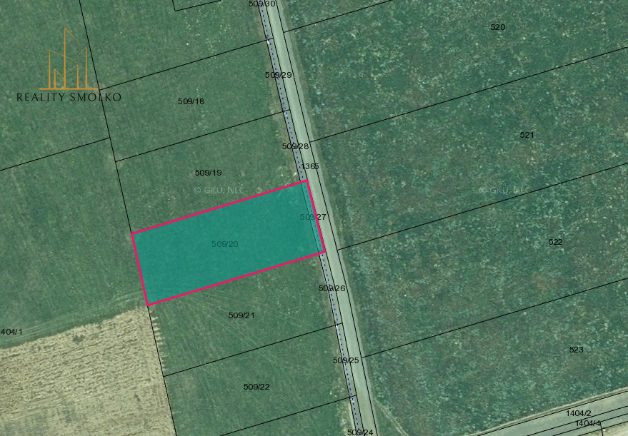 POZEMOK na výstavbu RD 1013 m², HANKOVCE - 4