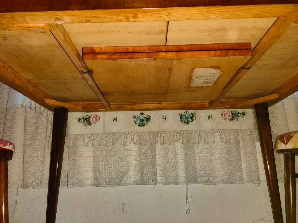 Retro set stôl + stoličky + bonus - 4