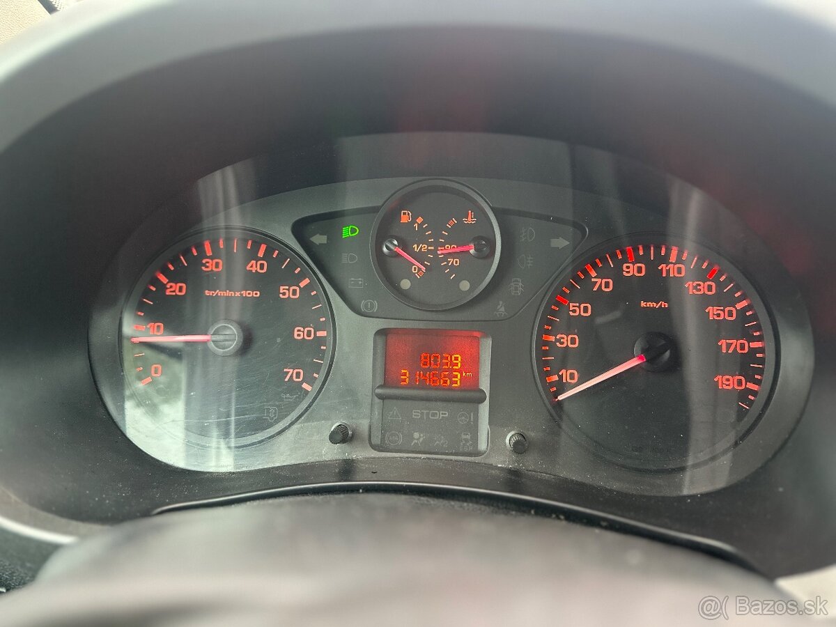 Predám Citroen Berlingo 1,6 HDI - 4